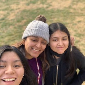 Meet your Posher, Juana